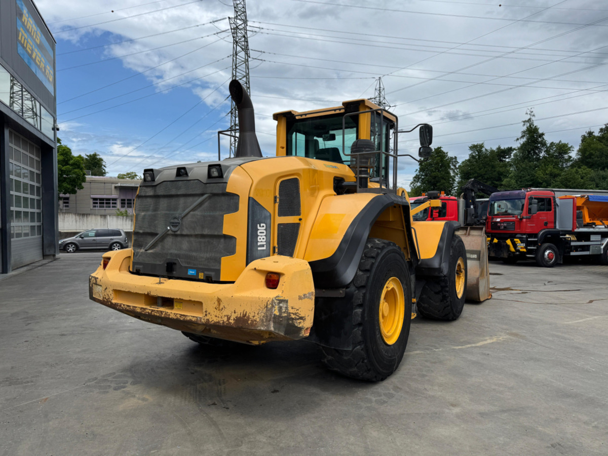 VOLVO L180G - Колісний навантажувач: фото 4 VOLVO L180G - Колісний навантажувач: фото 4