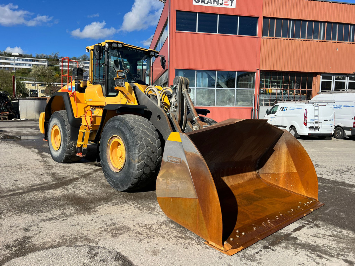 VOLVO L180H - Колісний навантажувач: фото 1 VOLVO L180H - Колісний навантажувач: фото 1