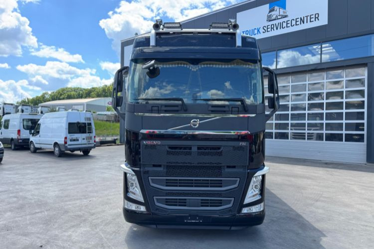 Volvo FH-540 6x2 - Тентована вантажівка: фото 2 Volvo FH-540 6x2 - Тентована вантажівка: фото 2