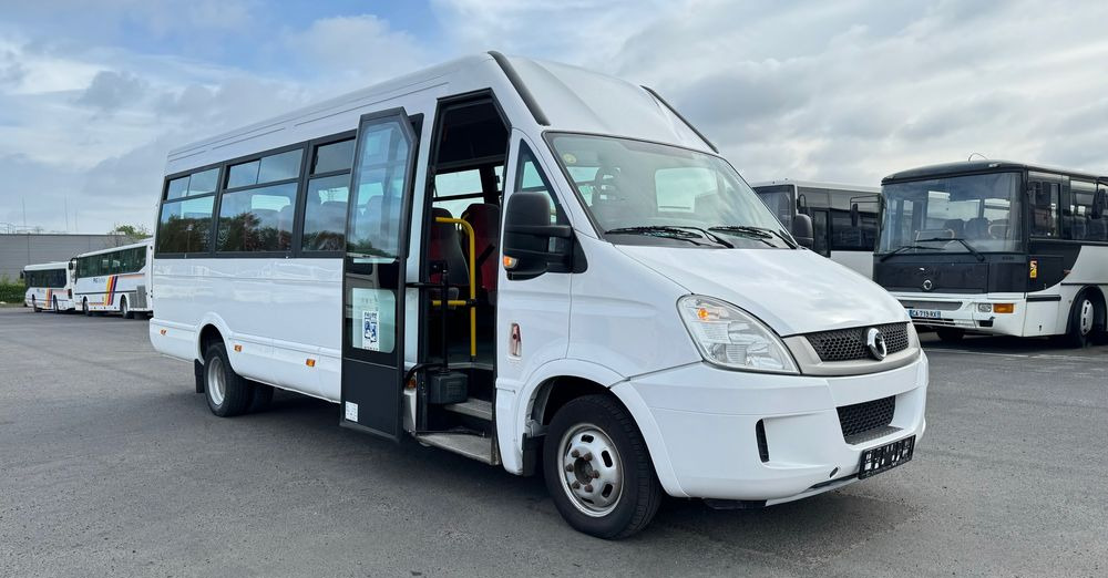 Irisbus Iveco Daily / 23 miejsca / Cena 87000 zł netto - Мікроавтобус, Пасажирський фургон: фото 1 Irisbus Iveco Daily / 23 miejsca / Cena 87000 zł netto - Мікроавтобус, Пасажирський фургон: фото 1