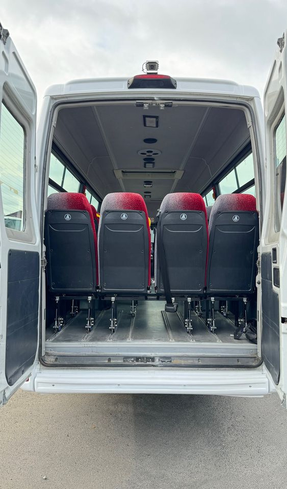 Irisbus Iveco Daily / 23 miejsca / Cena 87000 zł netto - Мікроавтобус, Пасажирський фургон: фото 5 Irisbus Iveco Daily / 23 miejsca / Cena 87000 zł netto - Мікроавтобус, Пасажирський фургон: фото 5
