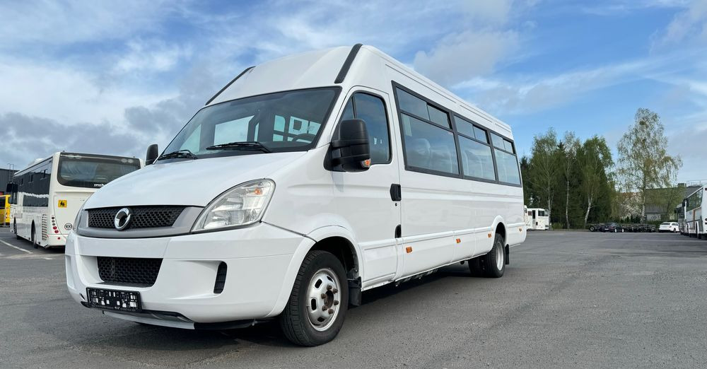 Irisbus Iveco Daily / 23 miejsca / Cena 87000 zł netto - Мікроавтобус, Пасажирський фургон: фото 2 Irisbus Iveco Daily / 23 miejsca / Cena 87000 zł netto - Мікроавтобус, Пасажирський фургон: фото 2