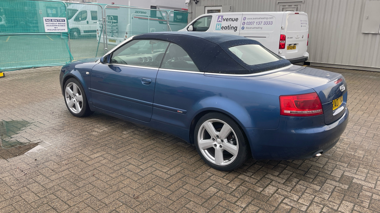 AUDI A4 2.0 TDI - Легковий автомобіль: фото 3 AUDI A4 2.0 TDI - Легковий автомобіль: фото 3