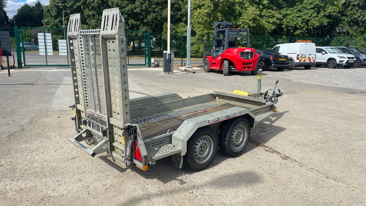 BRIAN JAMES CARGO DIGGER T-02-T - Причіп для перевезення спецтехніки: фото 4 BRIAN JAMES CARGO DIGGER T-02-T - Причіп для перевезення спецтехніки: фото 4