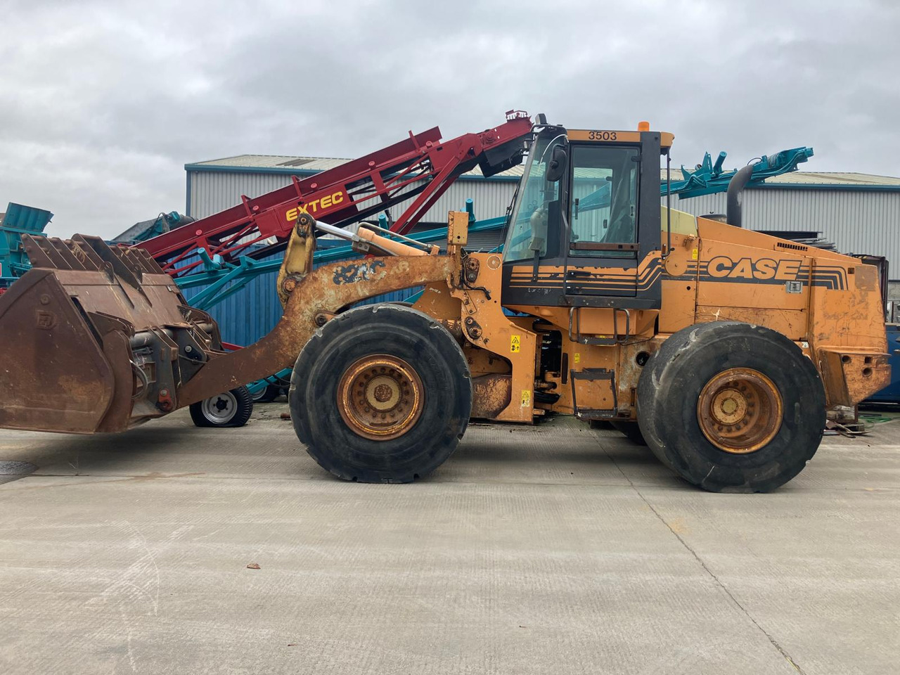 CASE 821C - Колісний навантажувач: фото 1 CASE 821C - Колісний навантажувач: фото 1