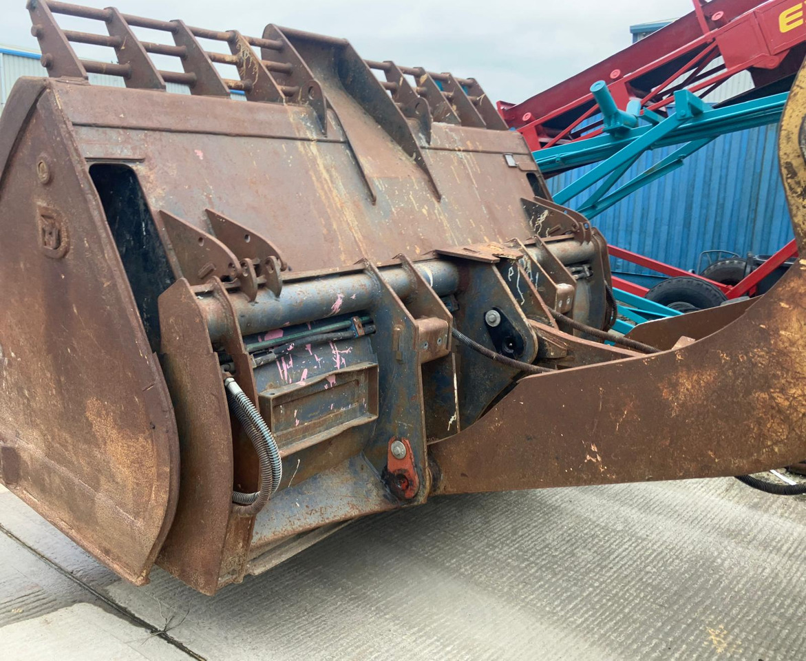 CASE 821C - Колісний навантажувач: фото 5 CASE 821C - Колісний навантажувач: фото 5