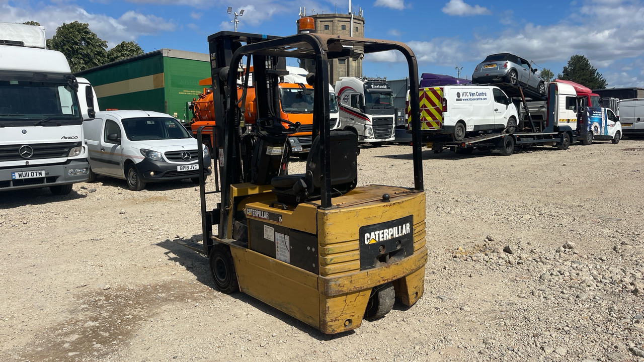 CATERPILLAR - Навантажувач вилковий: фото 3 CATERPILLAR - Навантажувач вилковий: фото 3