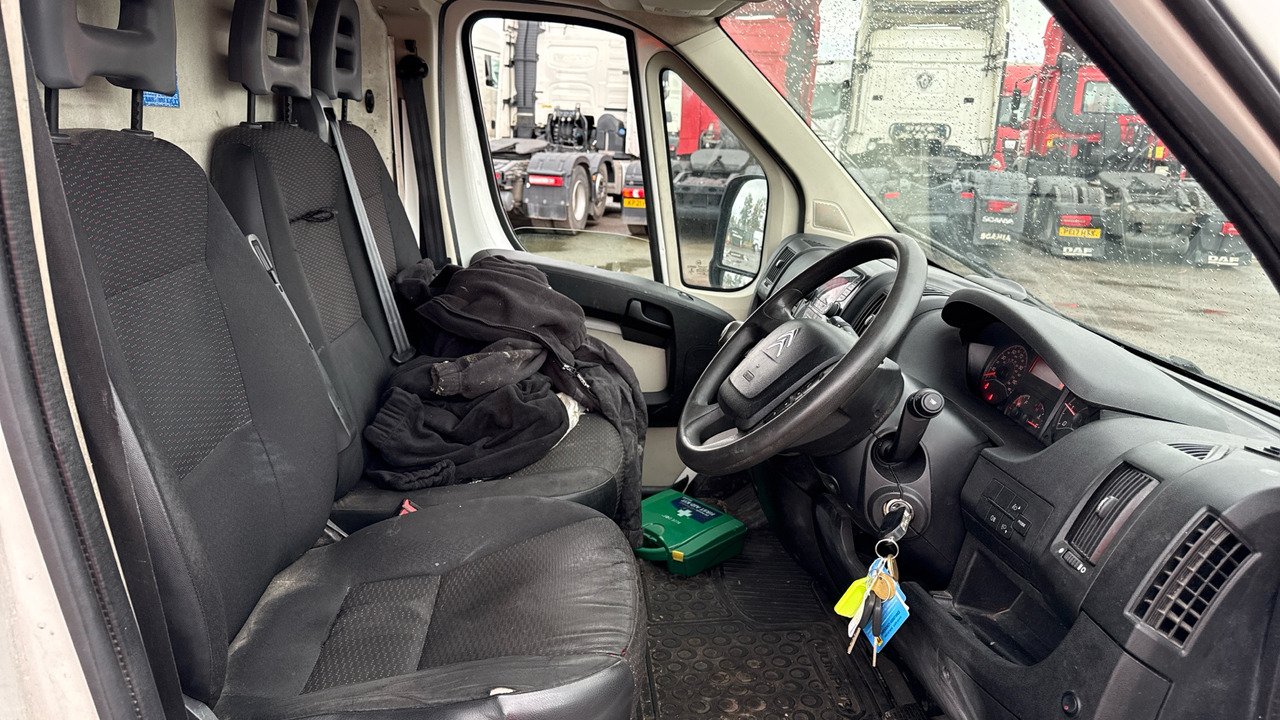 CITROEN RELAY 35 2.2 HDI 130PS - Суцільнометалевий фургон: фото 5 CITROEN RELAY 35 2.2 HDI 130PS - Суцільнометалевий фургон: фото 5
