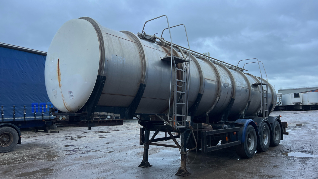 CRANE FRUEHAUF - Напівпричіп цистерна: фото 3 CRANE FRUEHAUF - Напівпричіп цистерна: фото 3