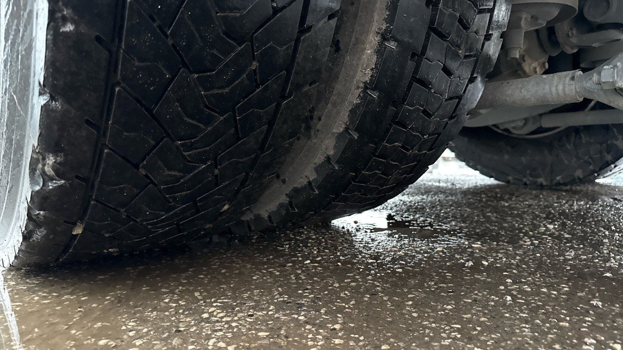 Тентована вантажівка DAF CF 260: фото 21