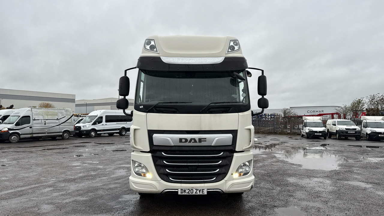 Тентована вантажівка DAF CF 260: фото 13