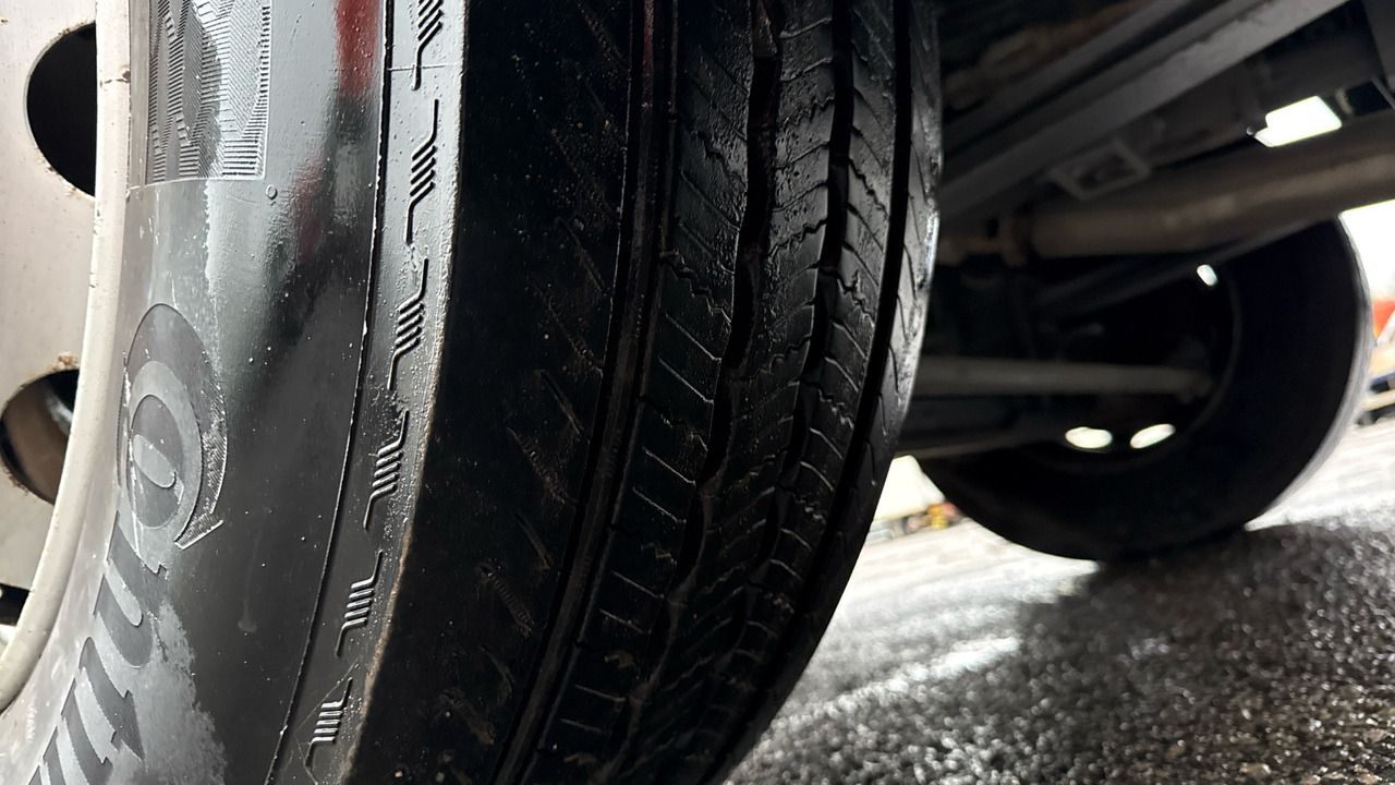 Тентована вантажівка DAF CF 260: фото 23