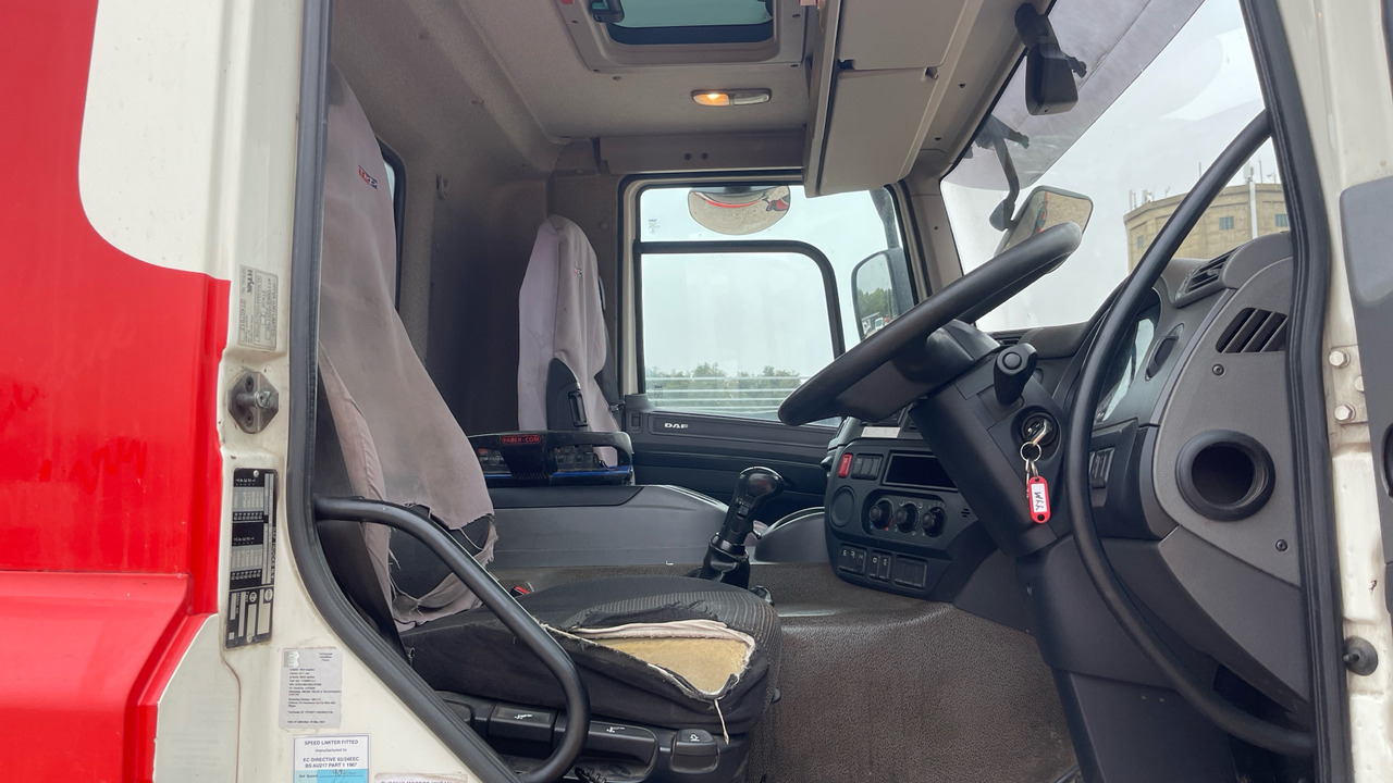 DAF CF 330 - Скіповий навантажувач вантажівка: фото 5 DAF CF 330 - Скіповий навантажувач вантажівка: фото 5