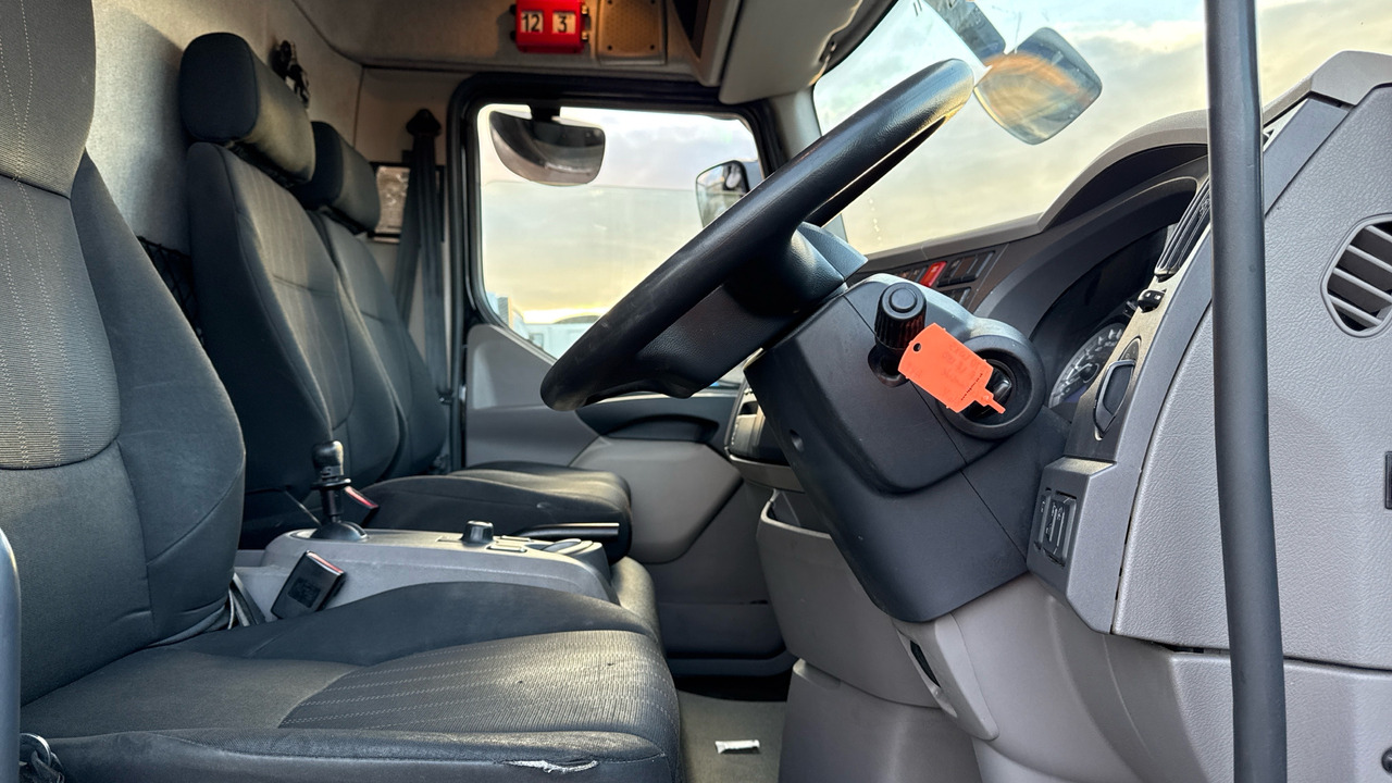 DAF LF 180 - Тентована вантажівка: фото 5 DAF LF 180 - Тентована вантажівка: фото 5