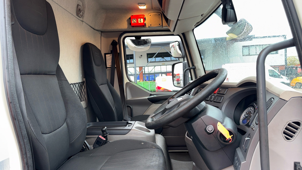 DAF LF 180 - Тентована вантажівка: фото 5 DAF LF 180 - Тентована вантажівка: фото 5