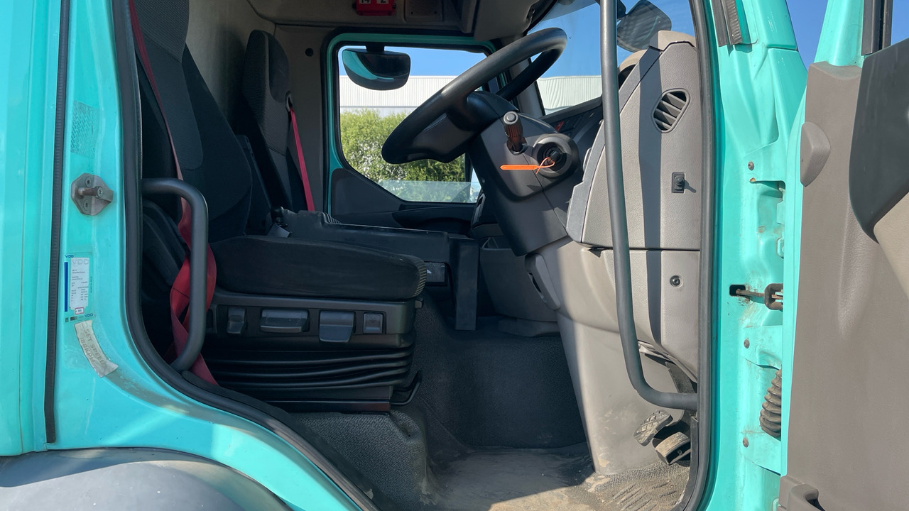 DAF LF 210 - Тентована вантажівка: фото 5 DAF LF 210 - Тентована вантажівка: фото 5