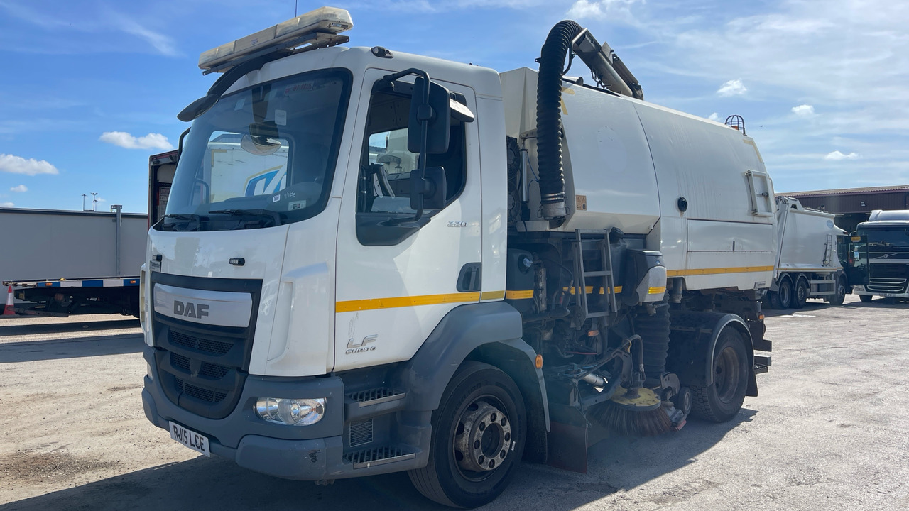 DAF LF 220 - Підмітально-прибиральна машина: фото 2 DAF LF 220 - Підмітально-прибиральна машина: фото 2