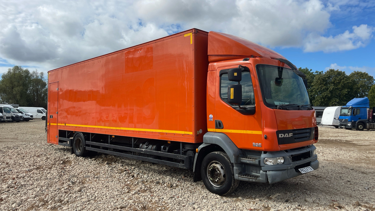 DAF LF 55.180 - Вантажівка з закритим кузовом: фото 1 DAF LF 55.180 - Вантажівка з закритим кузовом: фото 1