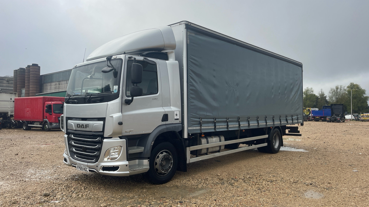 Daf CF 260 - Тентована вантажівка: фото 2 Daf CF 260 - Тентована вантажівка: фото 2