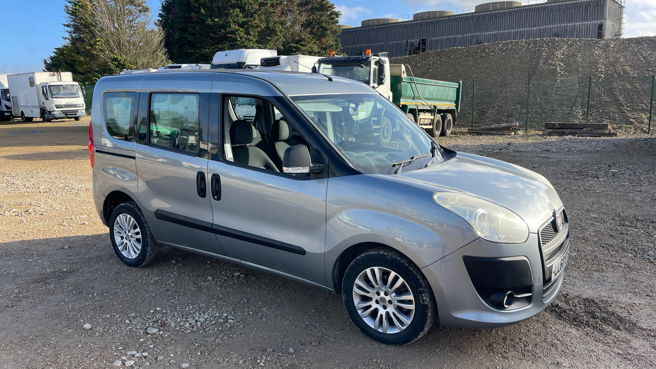 FIAT DOBLO 1.6 Multijet 105PS - Універсал: фото 1 FIAT DOBLO 1.6 Multijet 105PS - Універсал: фото 1