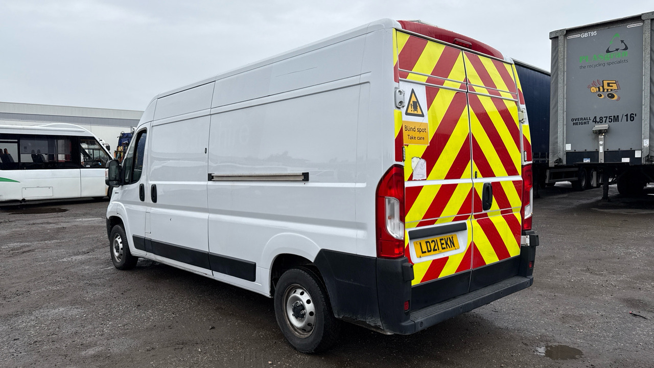 FIAT DUCATO 35 2.3 MULTIJET TECNICO 140PS - Суцільнометалевий фургон: фото 3 FIAT DUCATO 35 2.3 MULTIJET TECNICO 140PS - Суцільнометалевий фургон: фото 3