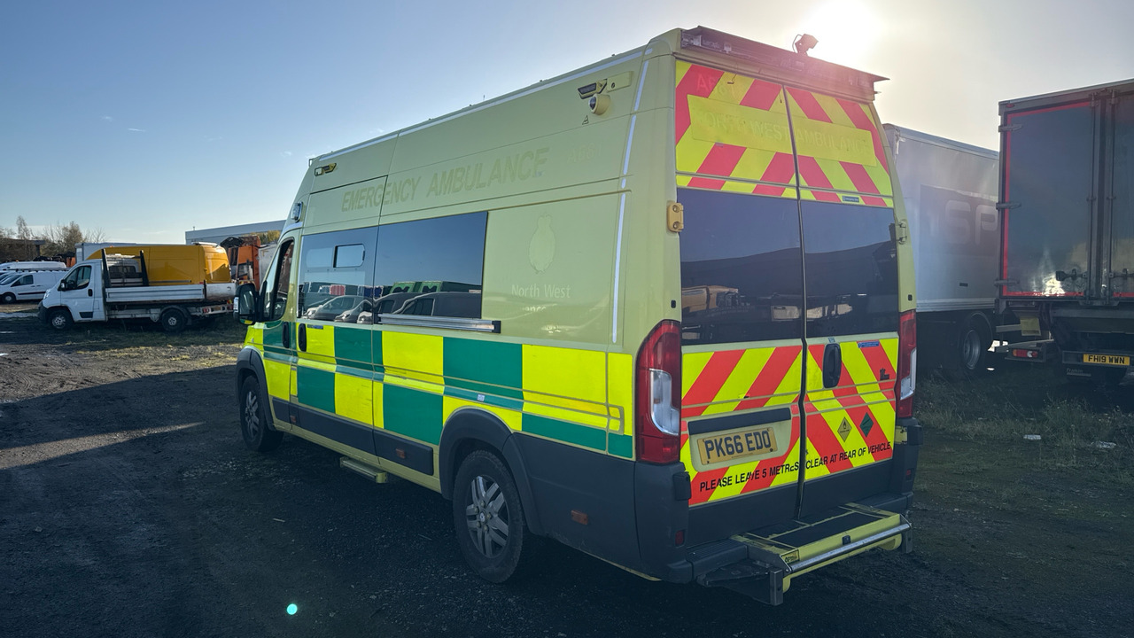 FIAT DUCATO 42 MULTIJET II - Карета швидкої допомоги: фото 3 FIAT DUCATO 42 MULTIJET II - Карета швидкої допомоги: фото 3