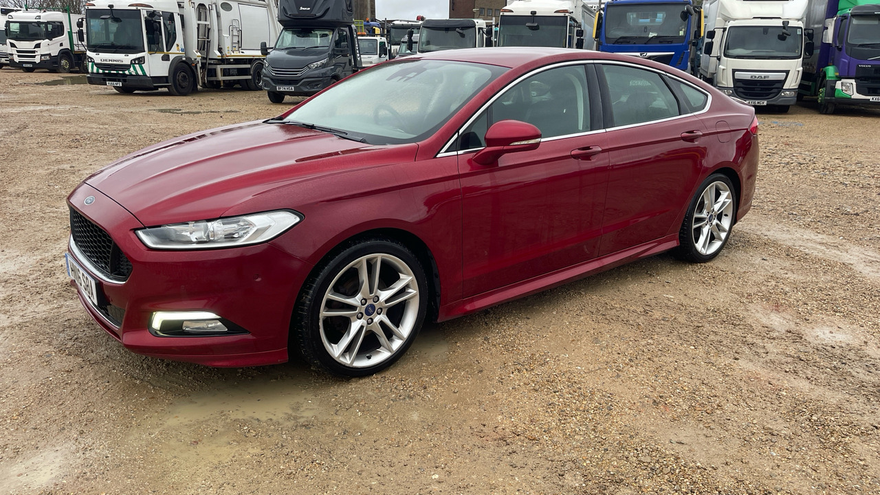 FORD MONDEO 2.0 TDCi 180PS - Хетчбек: фото 2 FORD MONDEO 2.0 TDCi 180PS - Хетчбек: фото 2