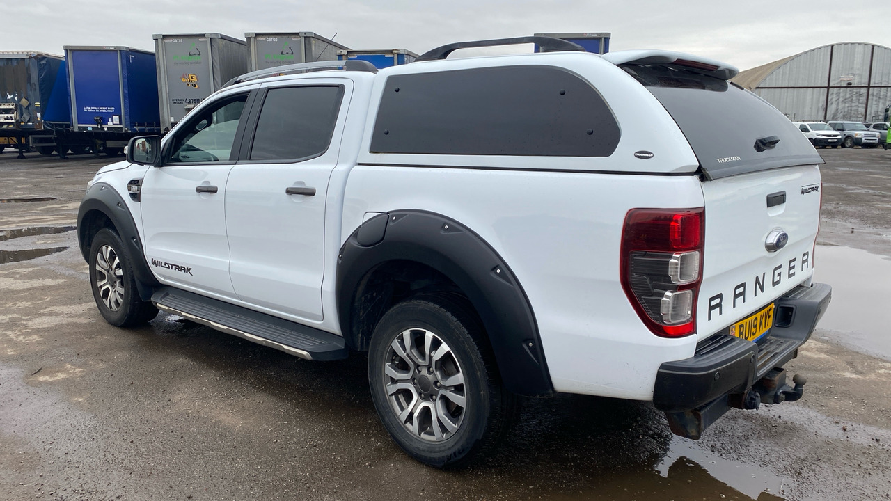 FORD RANGER Wildtrak 3.2 TDCi 200PS - Пікап, Вантажопасажирський фургон: фото 3 FORD RANGER Wildtrak 3.2 TDCi 200PS - Пікап, Вантажопасажирський фургон: фото 3