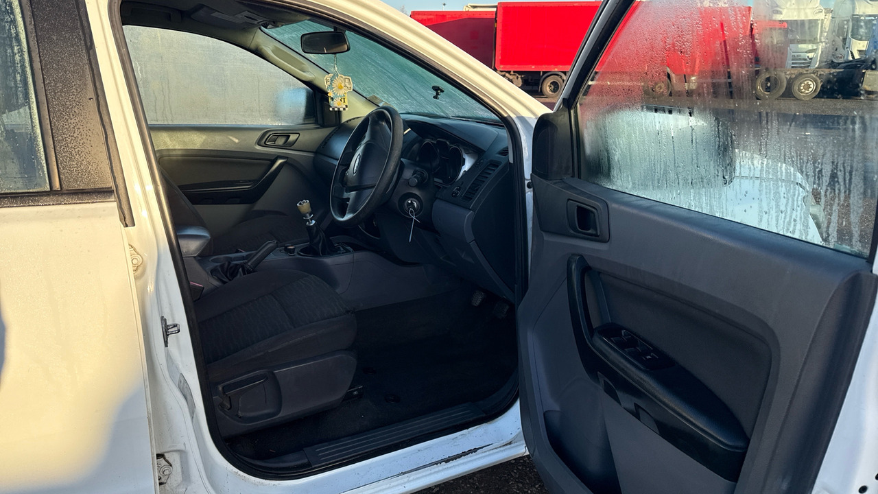 FORD RANGER XL 2.2 TDCi 150PS 4WD - Пікап, Вантажопасажирський фургон: фото 4 FORD RANGER XL 2.2 TDCi 150PS 4WD - Пікап, Вантажопасажирський фургон: фото 4
