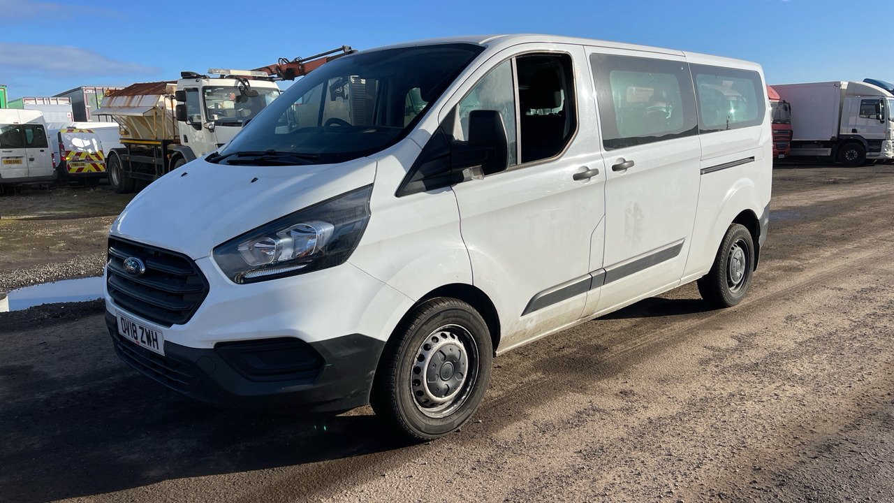 FORD TRANSIT CUSTOM 2.0 TDCi 130ps Low Roof Kombi Van - Вантажопасажирський фургон: фото 2 FORD TRANSIT CUSTOM 2.0 TDCi 130ps Low Roof Kombi Van - Вантажопасажирський фургон: фото 2
