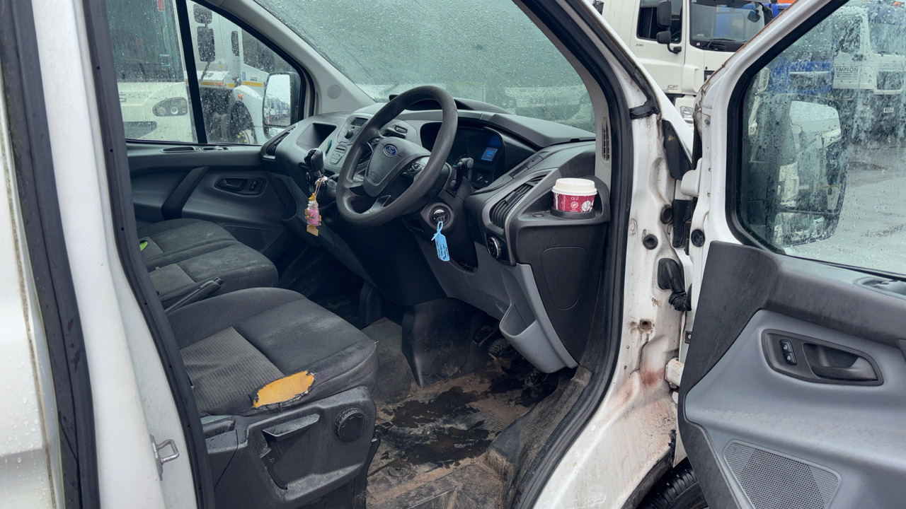 FORD TRANSIT CUSTOM 290 2.0 TDCi 130ps - Легковий фургон: фото 5 FORD TRANSIT CUSTOM 290 2.0 TDCi 130ps - Легковий фургон: фото 5