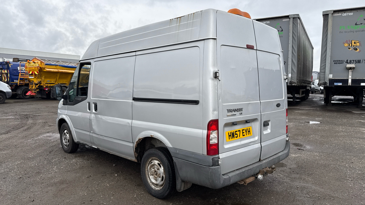 FORD TRANSIT T260 2.2 130PS - Суцільнометалевий фургон: фото 3 FORD TRANSIT T260 2.2 130PS - Суцільнометалевий фургон: фото 3