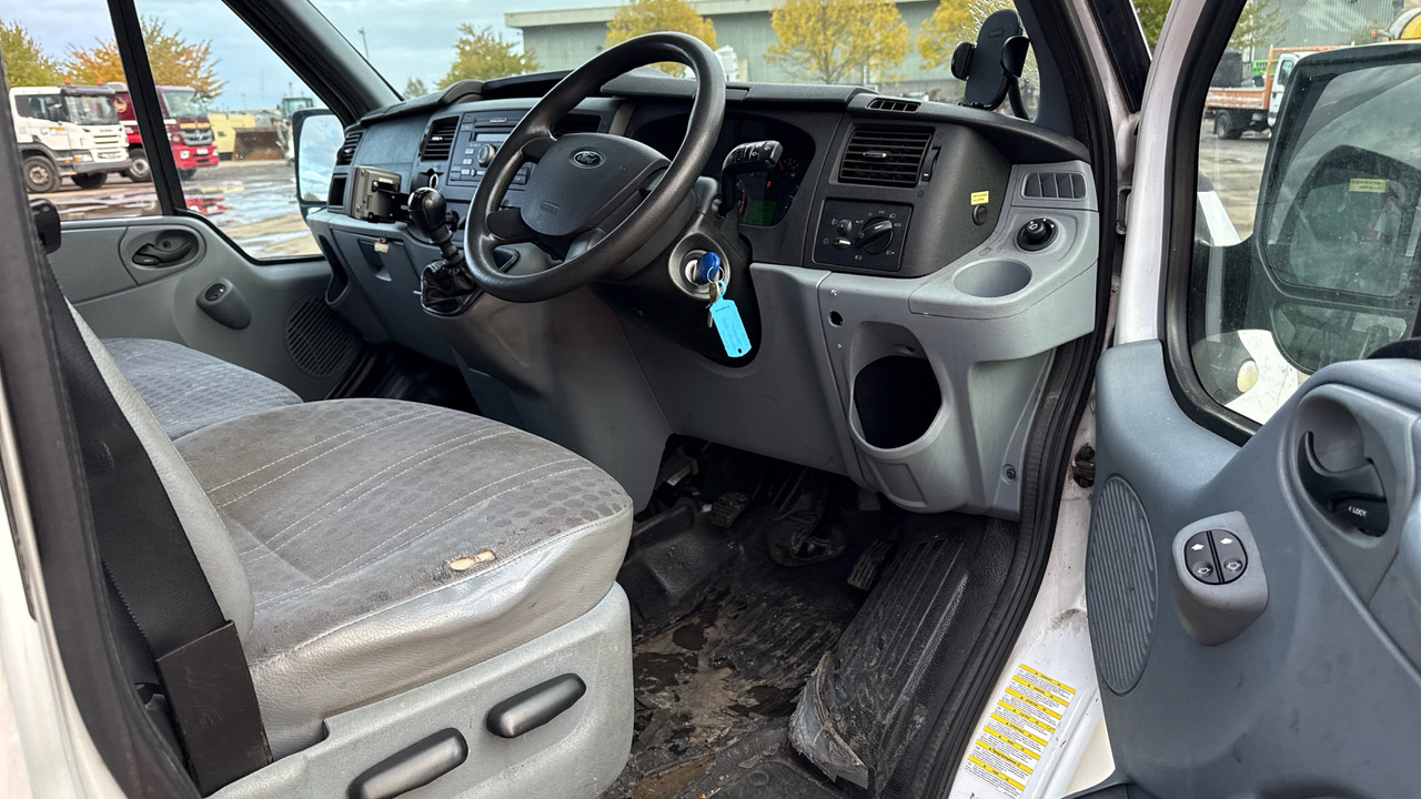 FORD TRANSIT T350 2.2 TDCI 125PS - Суцільнометалевий фургон: фото 5 FORD TRANSIT T350 2.2 TDCI 125PS - Суцільнометалевий фургон: фото 5