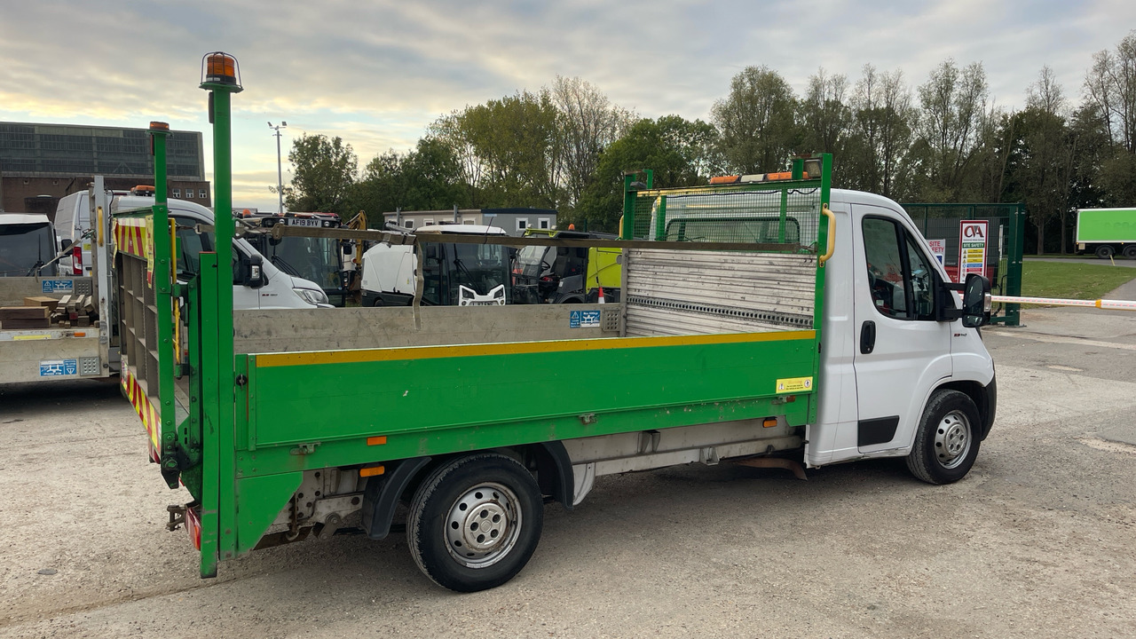 Fiat Ducato 35 2.3 Multijet 140PS - Легка бортова вантажівка: фото 4 Fiat Ducato 35 2.3 Multijet 140PS - Легка бортова вантажівка: фото 4