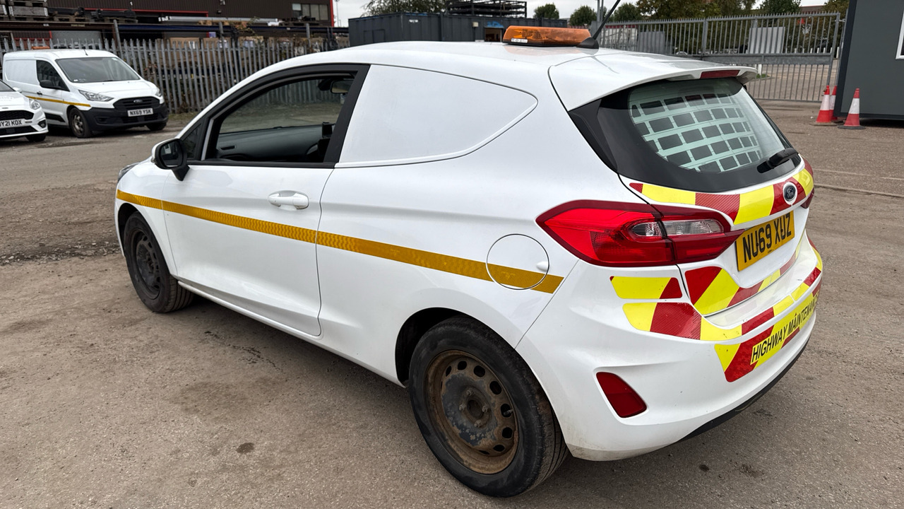 Ford Fiesta 1.5 TDCi - Легковий автомобіль: фото 3 Ford Fiesta 1.5 TDCi - Легковий автомобіль: фото 3