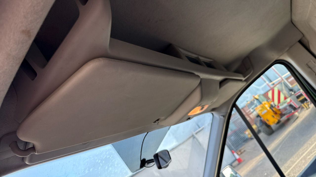 Суцільнометалевий фургон Ford Transit 350 2.0 TDCi 130ps: фото 18