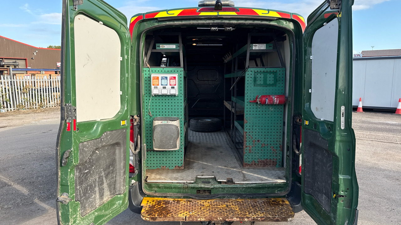 Суцільнометалевий фургон Ford Transit 350 2.0 TDCi 130ps: фото 11