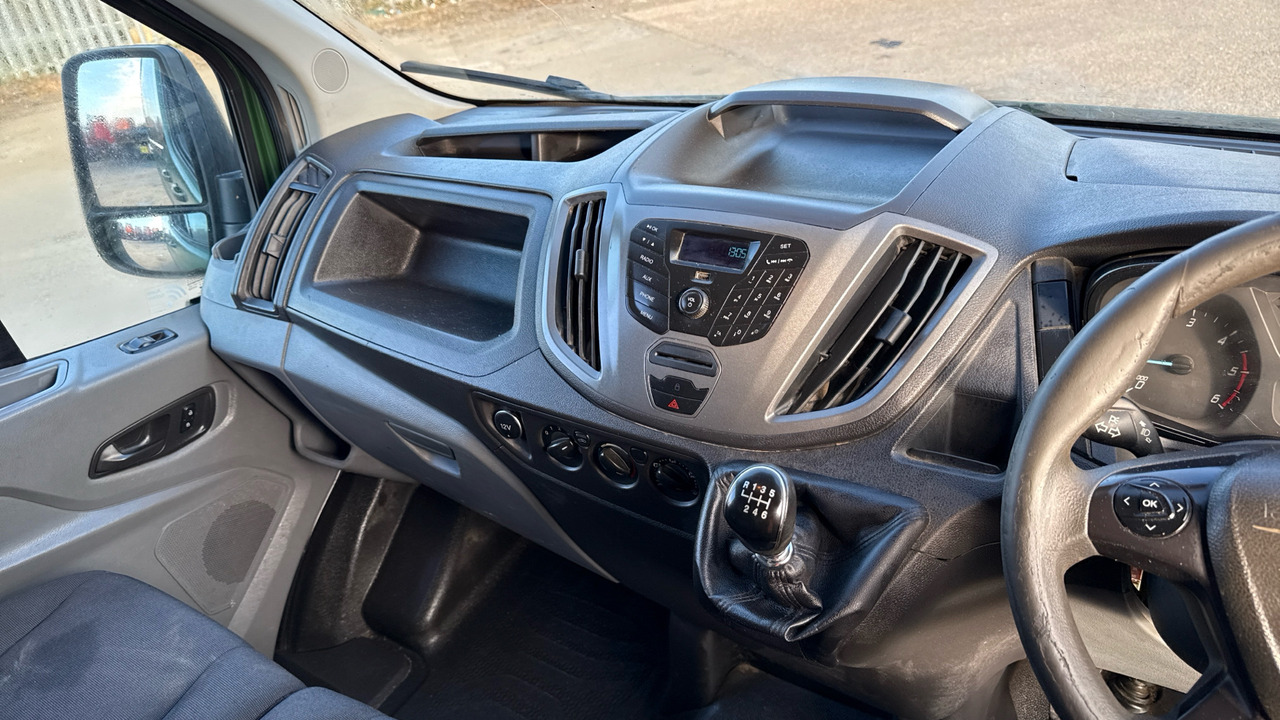Суцільнометалевий фургон Ford Transit 350 2.0 TDCi 130ps: фото 7