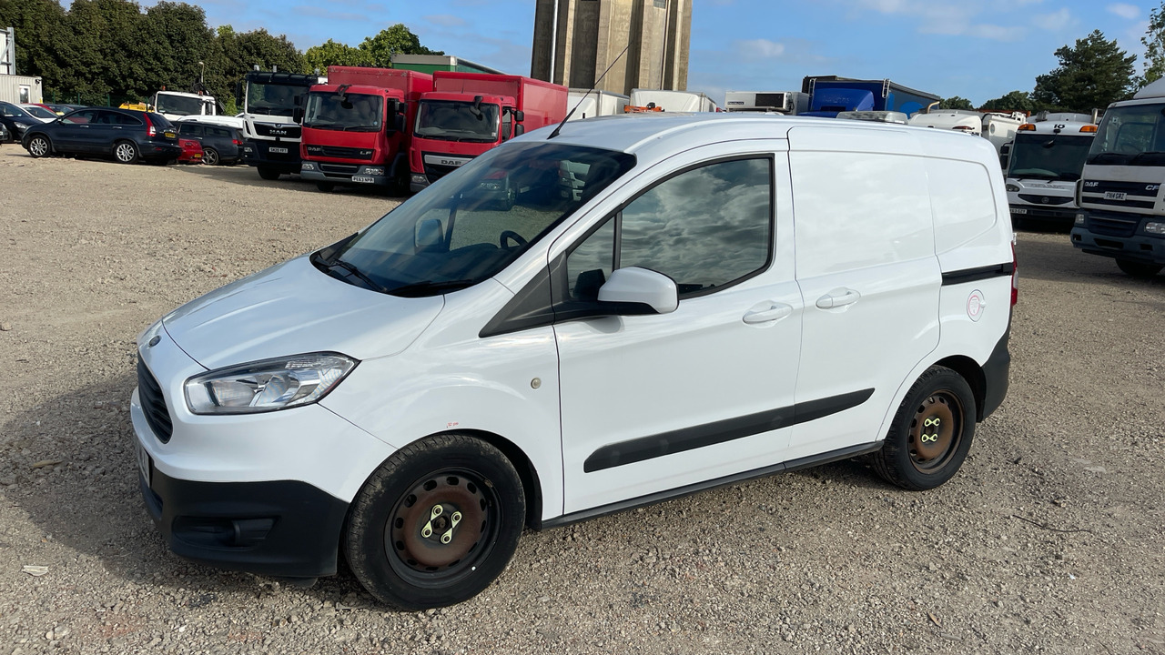 Ford Transit Courier 1.5 TDCI 95PS - Легковий фургон: фото 2 Ford Transit Courier 1.5 TDCI 95PS - Легковий фургон: фото 2