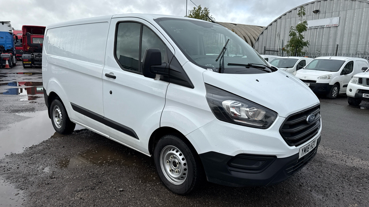 Ford Transit Custom 280 2.0 TDCI 105PS - Легковий фургон: фото 1 Ford Transit Custom 280 2.0 TDCI 105PS - Легковий фургон: фото 1