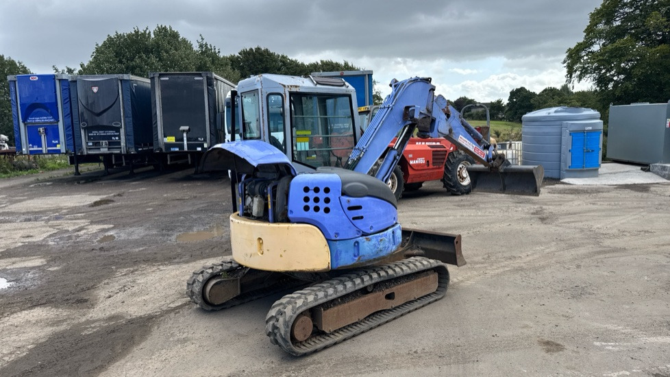 HITACHI EX40UR-3 - Міні-екскаватор: фото 4 HITACHI EX40UR-3 - Міні-екскаватор: фото 4