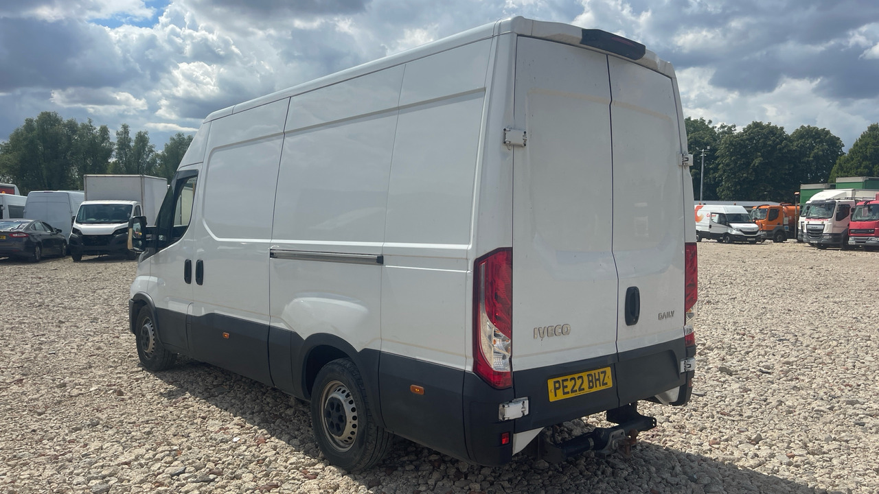 IVECO DAILY 35-140 2.3 3520 WB - Суцільнометалевий фургон: фото 3 IVECO DAILY 35-140 2.3 3520 WB - Суцільнометалевий фургон: фото 3