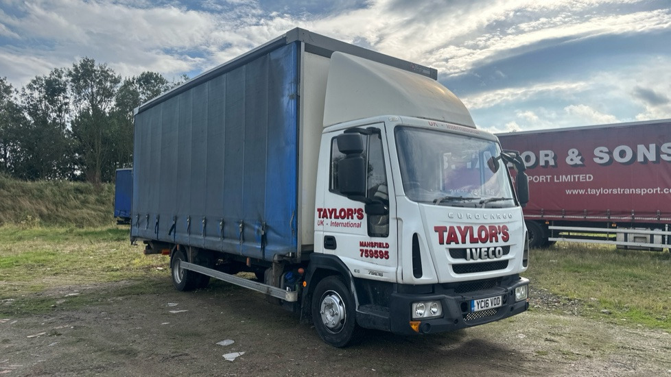 IVECO EUROCARGO 75E16 - Тентована вантажівка: фото 1 IVECO EUROCARGO 75E16 - Тентована вантажівка: фото 1