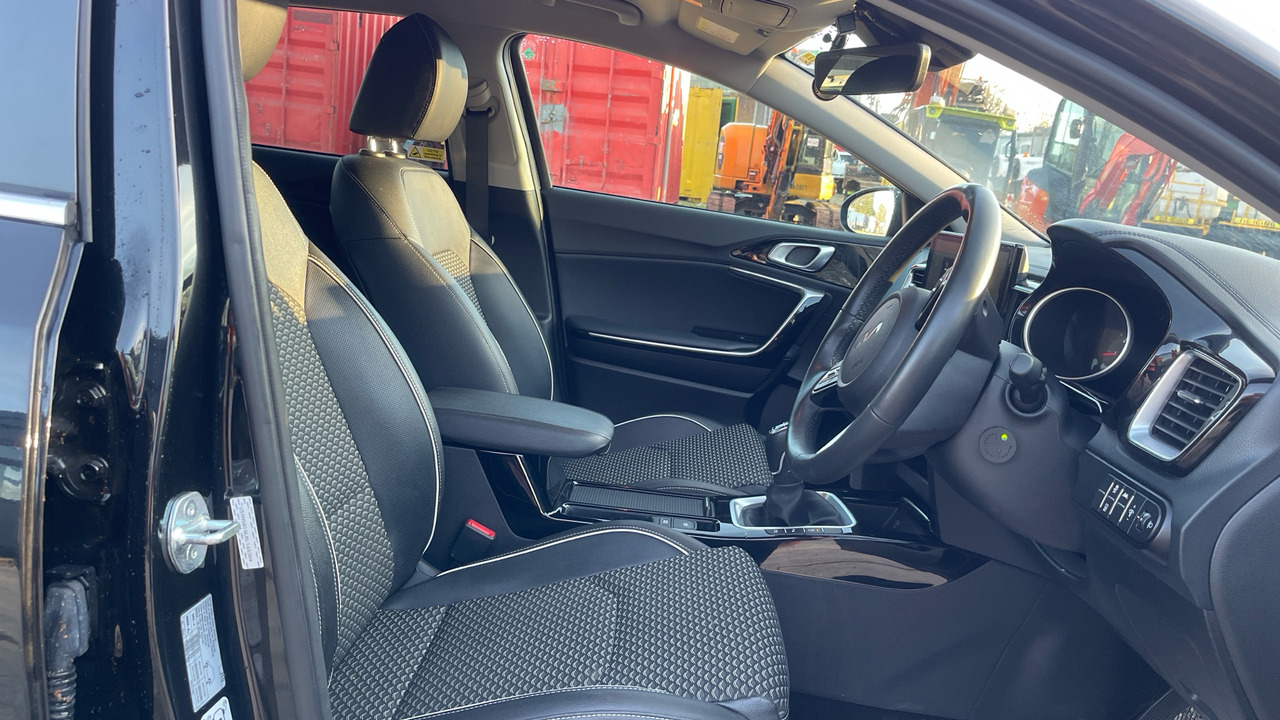 Kia Ceed 3 1.5 GDI ISG - Універсал: фото 5 Kia Ceed 3 1.5 GDI ISG - Універсал: фото 5