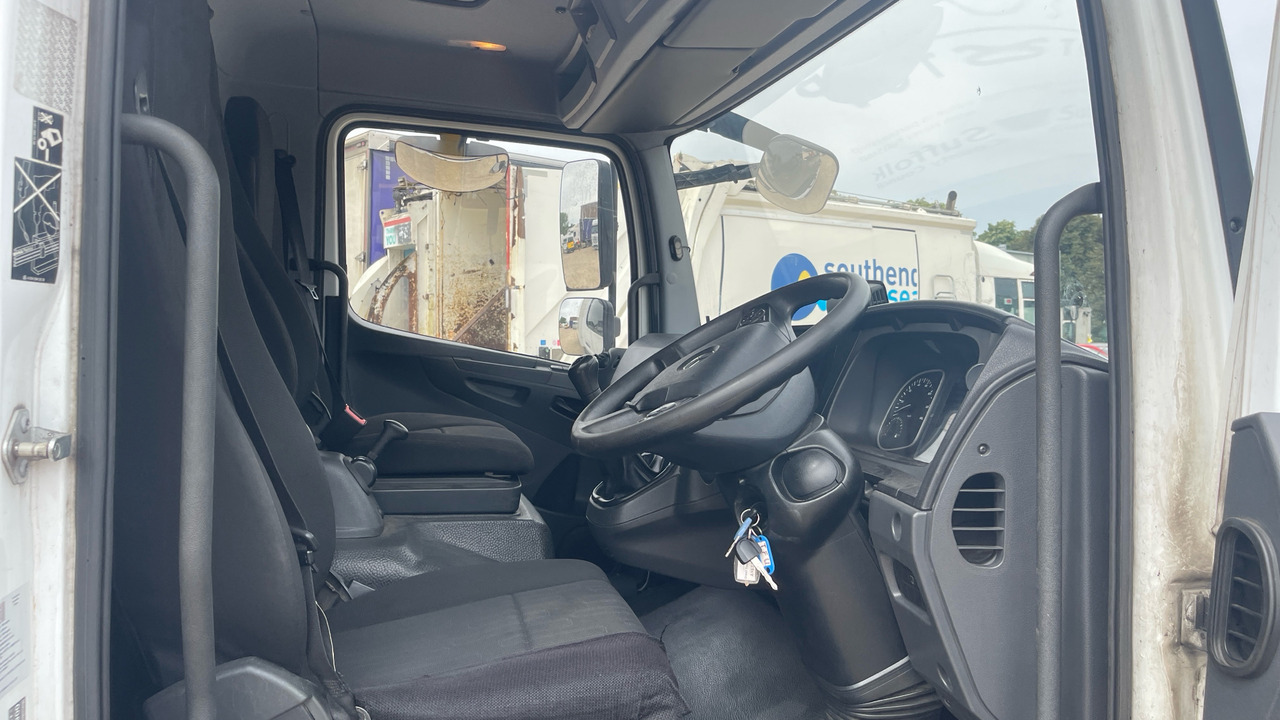 MERCEDES-BENZ ATEGO 818 - Вантажівка з закритим кузовом: фото 5 MERCEDES-BENZ ATEGO 818 - Вантажівка з закритим кузовом: фото 5