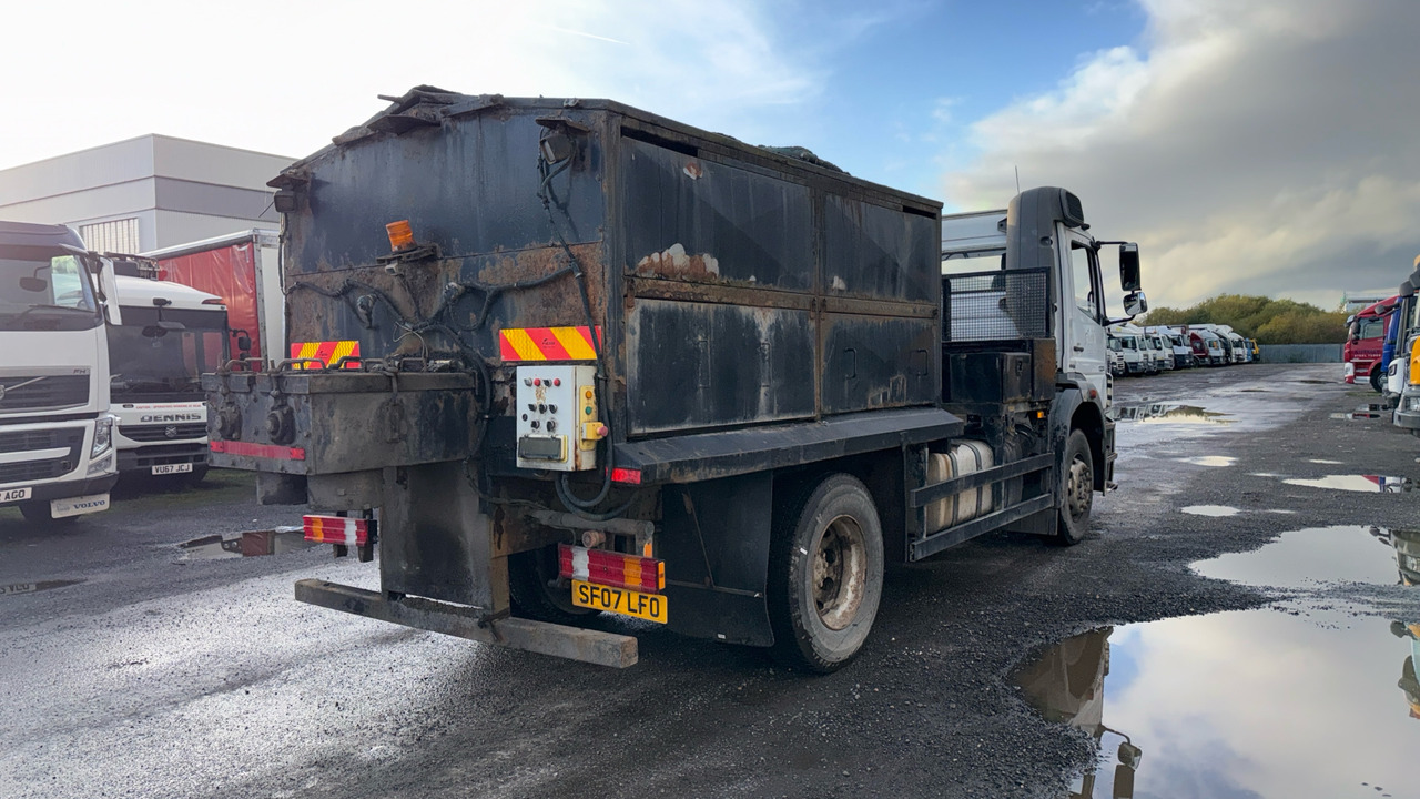 MERCEDES-BENZ AXOR 1824 - Асфальтоукладальна машина: фото 4 MERCEDES-BENZ AXOR 1824 - Асфальтоукладальна машина: фото 4