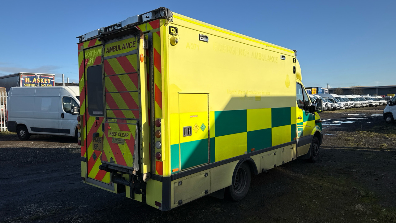 MERCEDES-BENZ SPRINTER 519 CDI - Карета швидкої допомоги: фото 4 MERCEDES-BENZ SPRINTER 519 CDI - Карета швидкої допомоги: фото 4