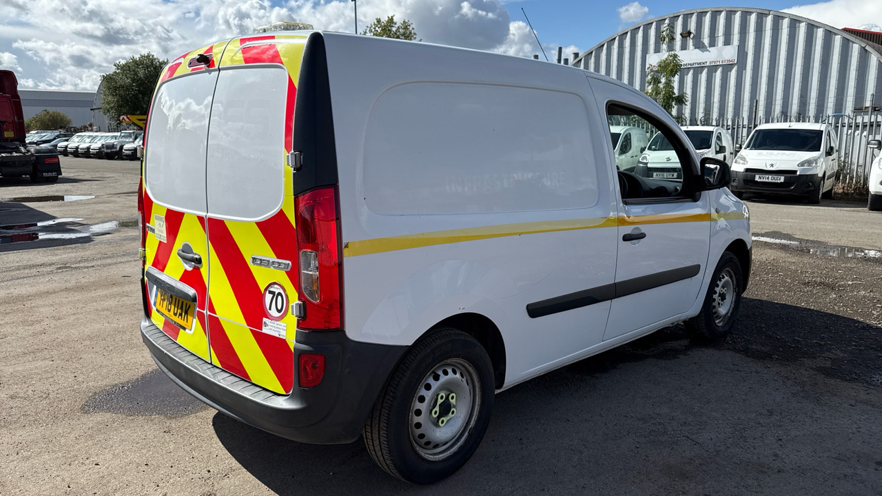 Mercedes-Benz Citan 109 CDI - Суцільнометалевий фургон: фото 4 Mercedes-Benz Citan 109 CDI - Суцільнометалевий фургон: фото 4
