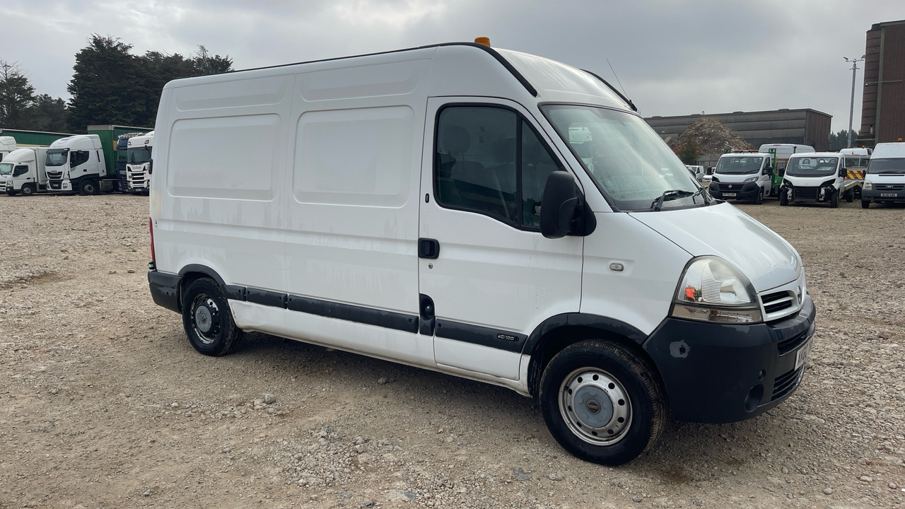 NISSAN INTERSTAR - Суцільнометалевий фургон: фото 1 NISSAN INTERSTAR - Суцільнометалевий фургон: фото 1