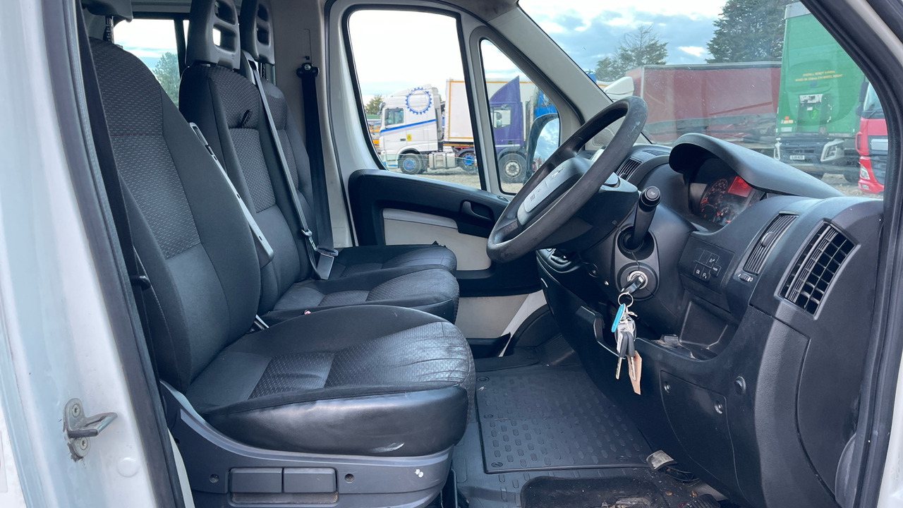 PEUGEOT BOXER 335 2.0 BLUE HDI 130PS - Малотоннажний самоскид: фото 5 PEUGEOT BOXER 335 2.0 BLUE HDI 130PS - Малотоннажний самоскид: фото 5